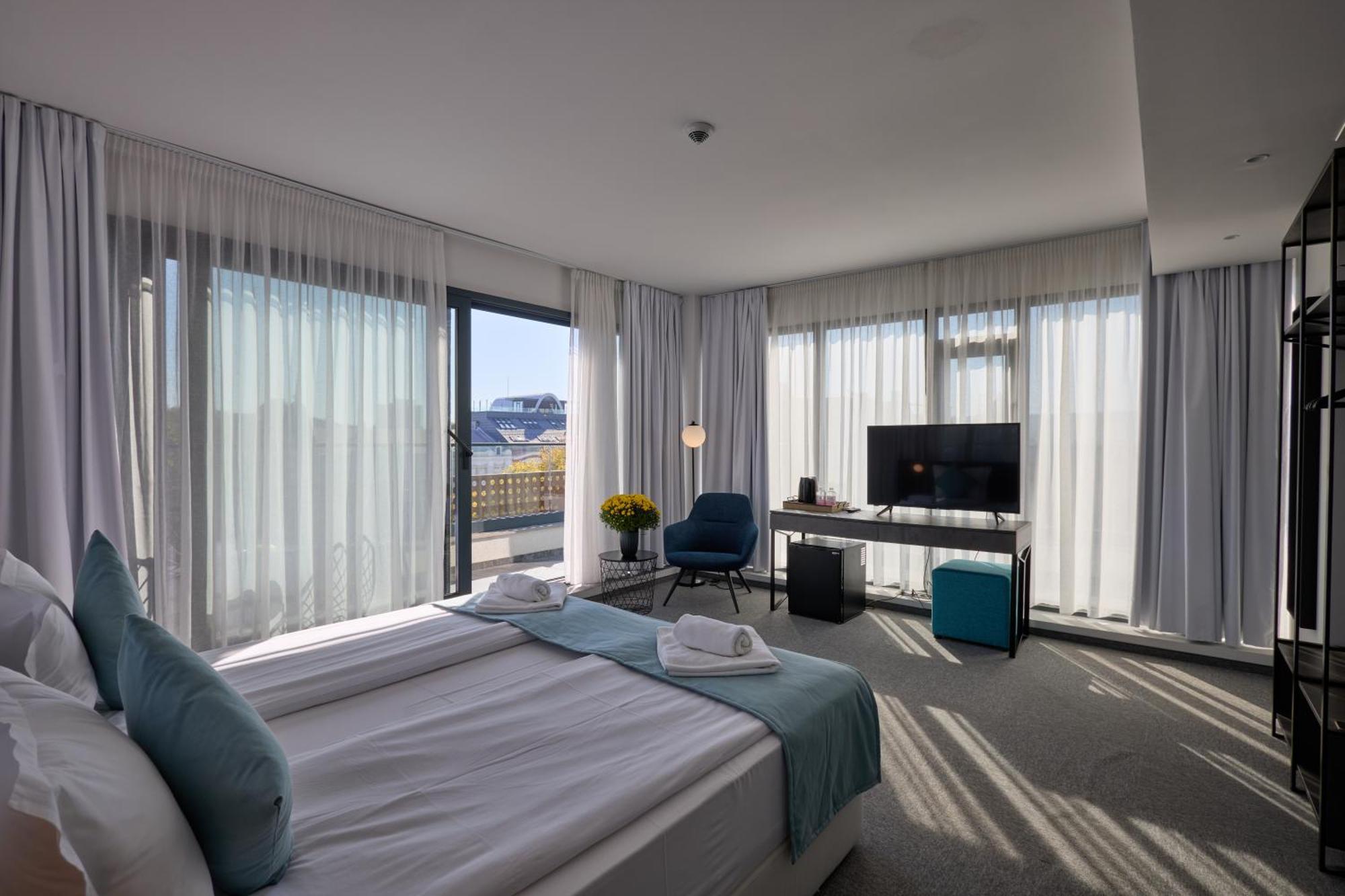 Bizarre Boutique Hotel Варна Екстериор снимка