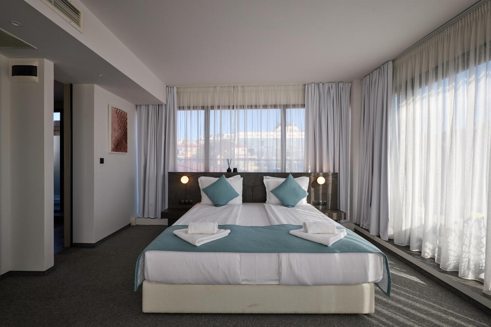 Bizarre Boutique Hotel Варна Екстериор снимка