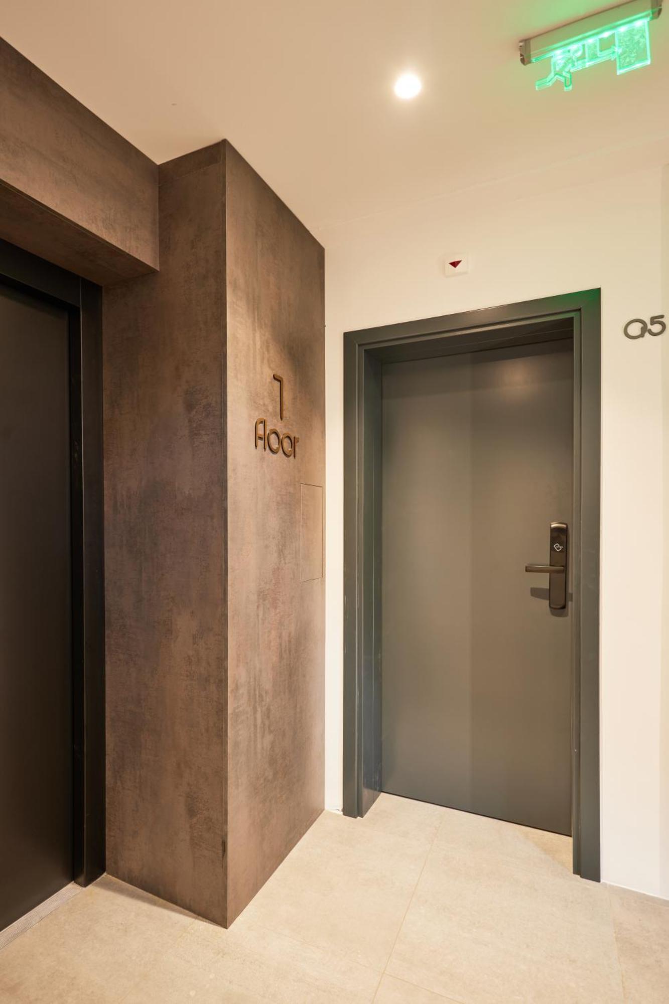 Bizarre Boutique Hotel Варна Екстериор снимка