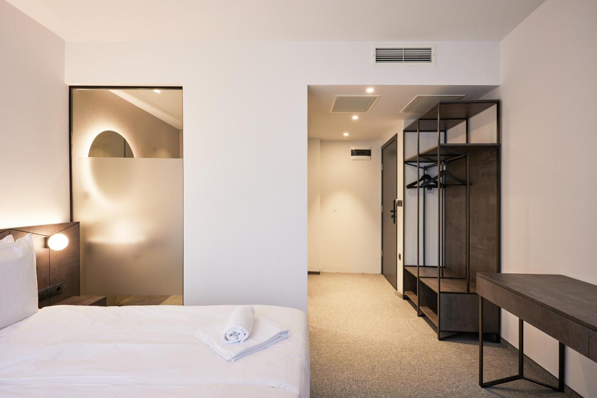 Bizarre Boutique Hotel Варна Екстериор снимка